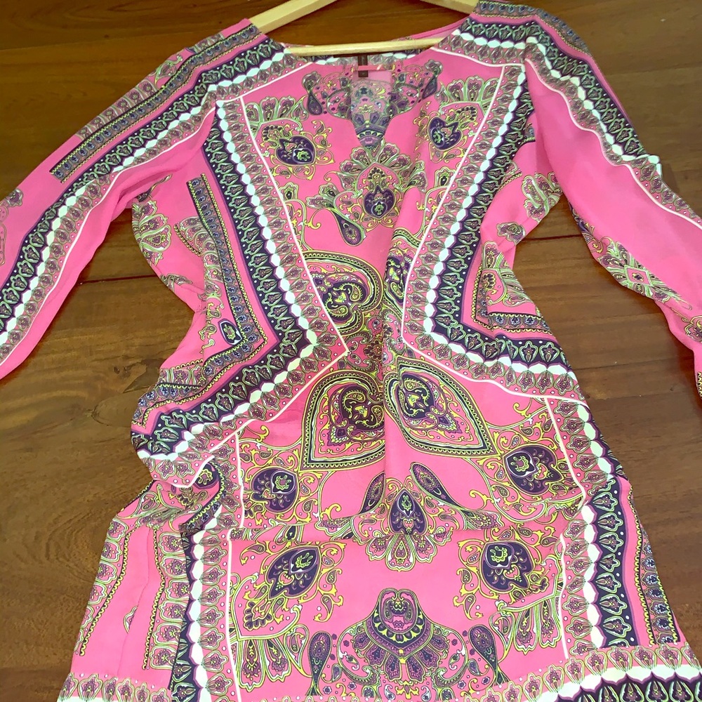 GORGEOUS BCBG LONG SLEVE DRESS